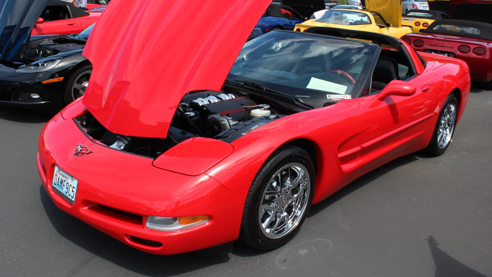 Corvette Generations/C5/C5 1999 Red -McClarin.webp